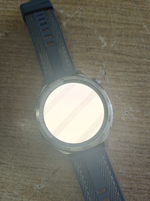 Huawei Watch GT 5 46mm с неработещи дисплей