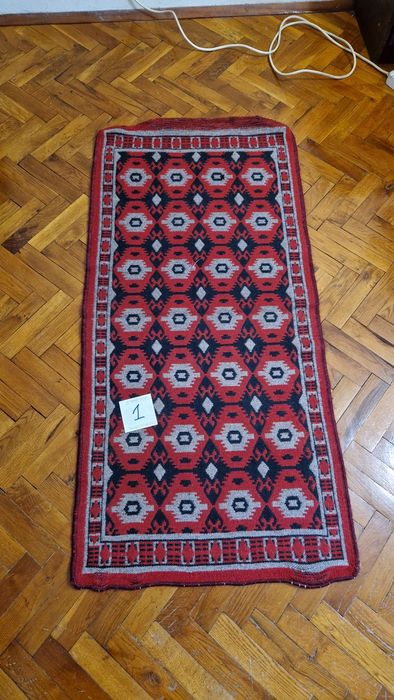 Вълнени пътеки различни размери