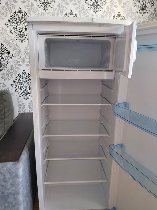 Продажа холодильника Бюриса