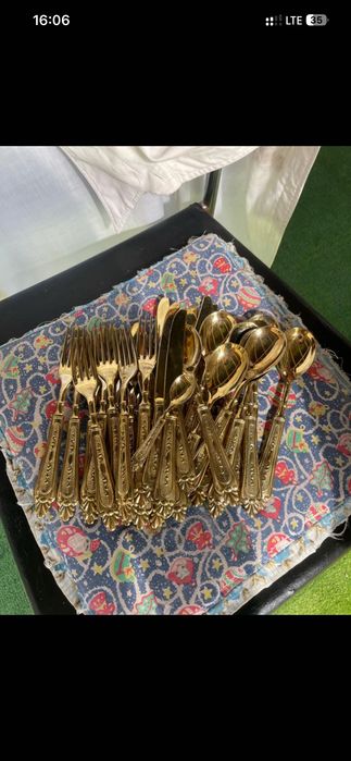 Set de tacâmuri placate cu aur de 24k