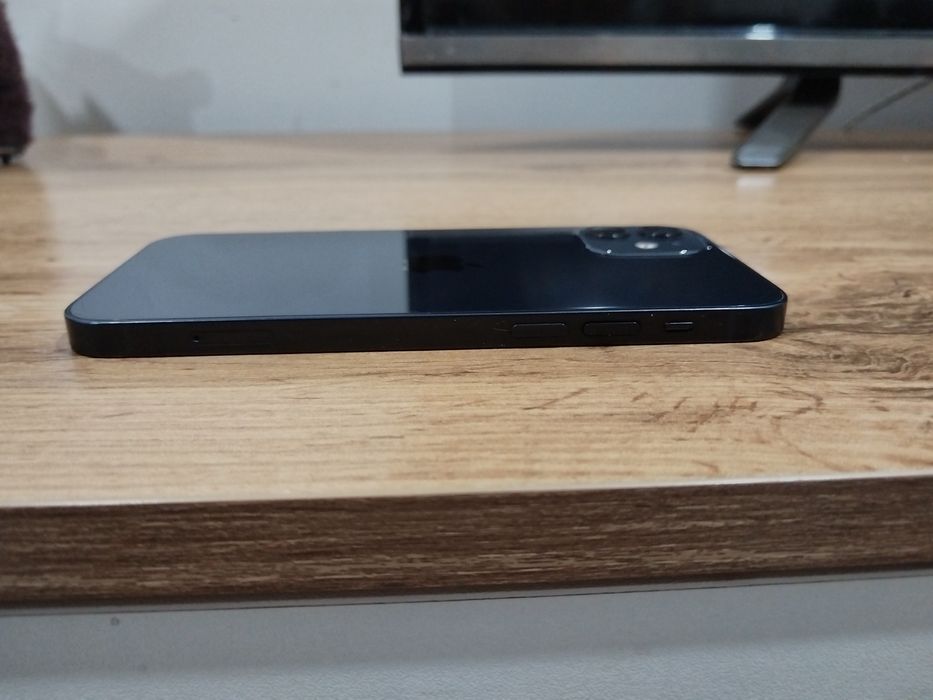 iPhone 12 128 Гб