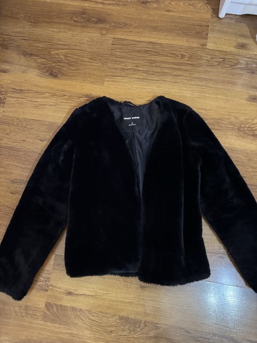 Пухено черно якенце