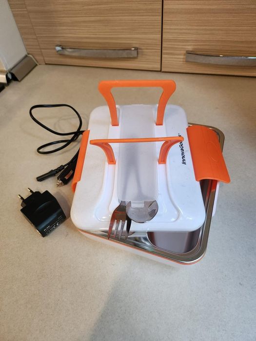 Vand 2 cutii Innova Goods pentru incalzit alimente