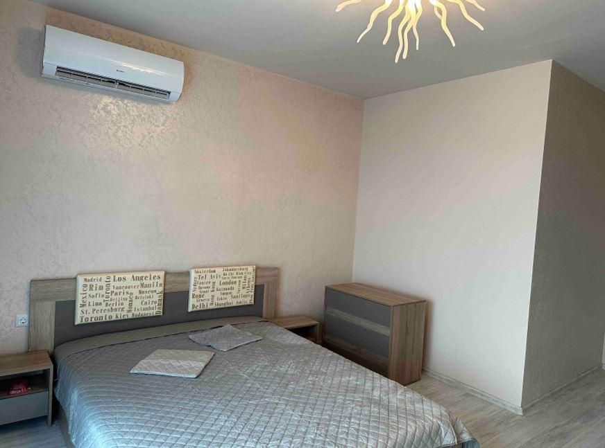 Дава се под наем Тристаен апартамент в Варна, Бриз - 135 кв.м за 1196.97 € - Снимка #7