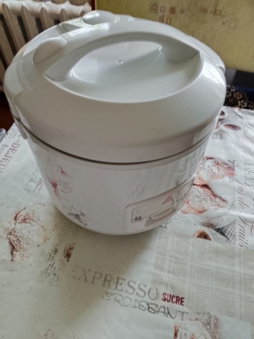 Продам рисоварку