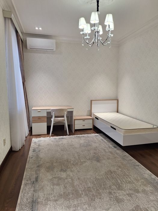 Котедж у ТЦ Альфраганус