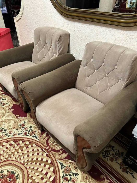 Продается диван и кресла в отличном состоянии