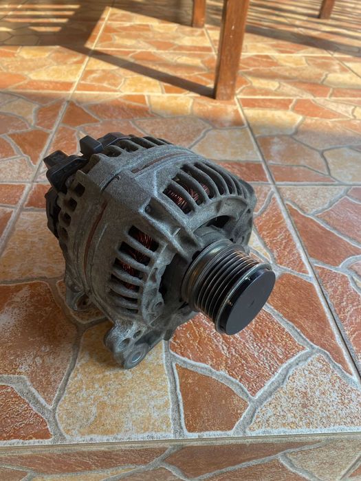 Vând alternator bosch in stare buna,grupul vag.