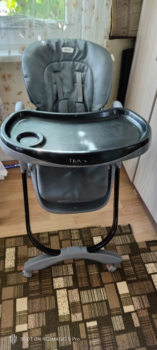 Продам стол для кормления