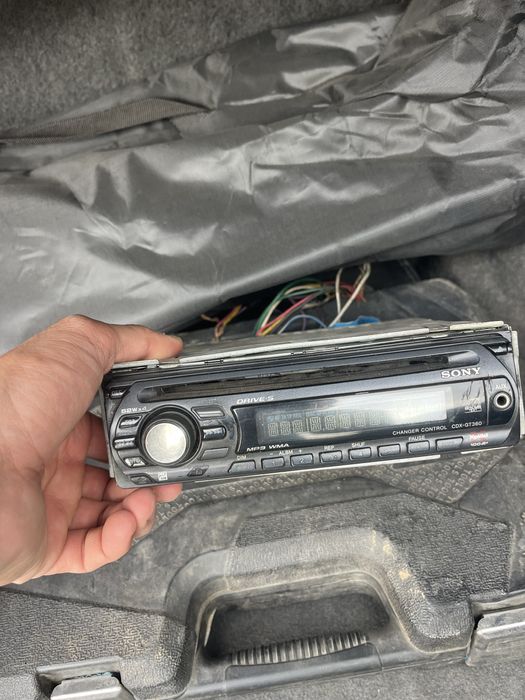 Магнитован на машину SONY