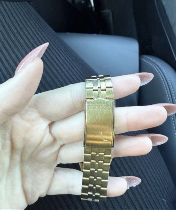 Златен мъжки часовник на марката Seiko