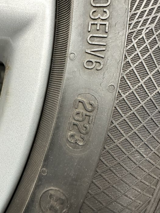 Оригинални джанти BMW Style 643 с гуми 245/45/18