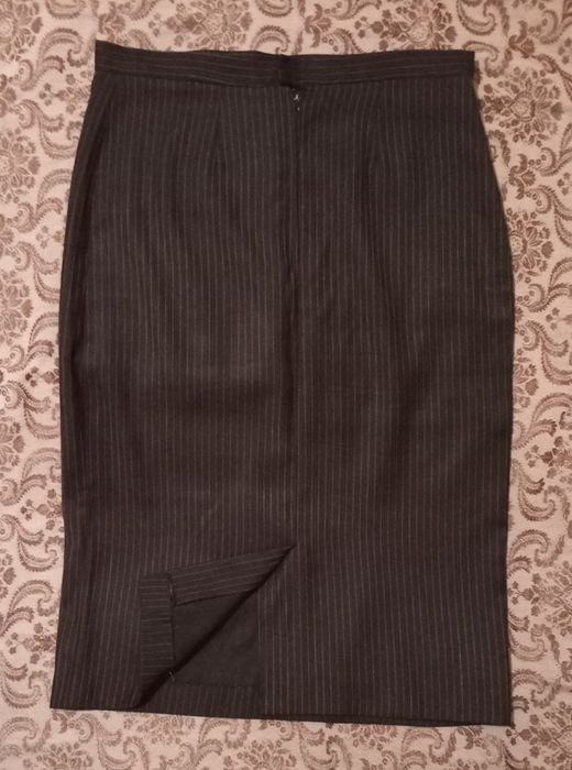 Qzilaga chiroylik yubka