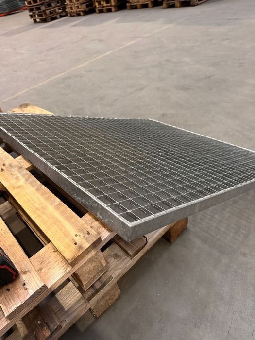 Gratare metalice zincate