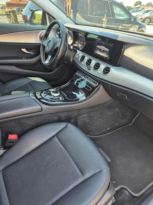 Mercedes Benz E220D an 2016