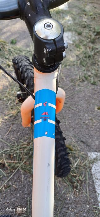 Bicicleta Cube Race 200