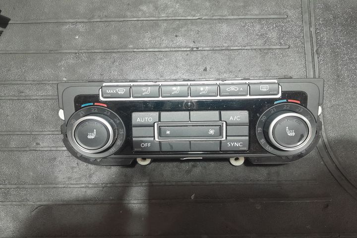 Comanda AC 5K0907044GK 5K0907044GK Volkswagen VW Tiguan prima generat