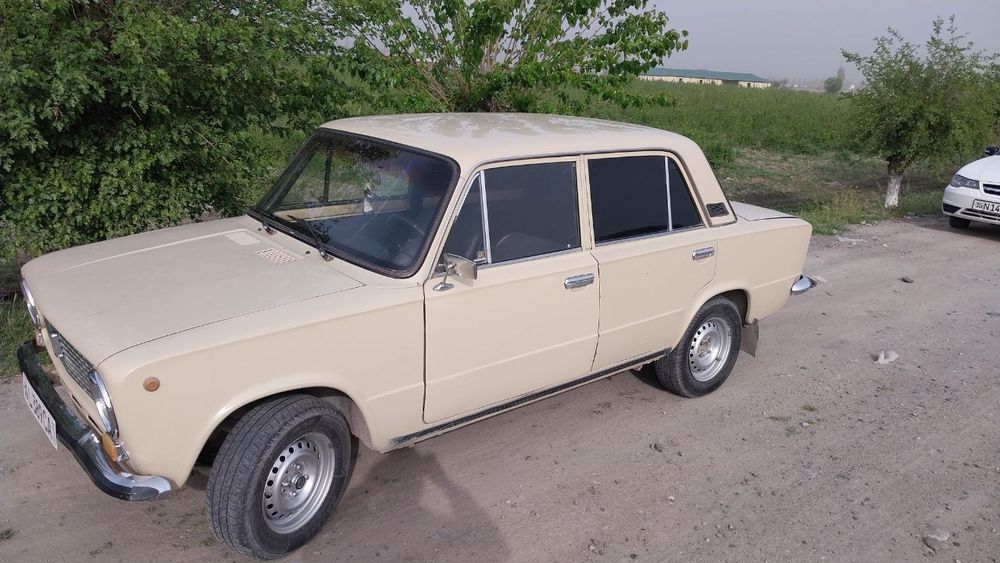 ваз21011 сотилади