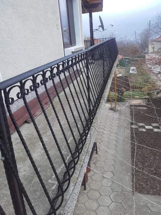 Врати от ковано желязо