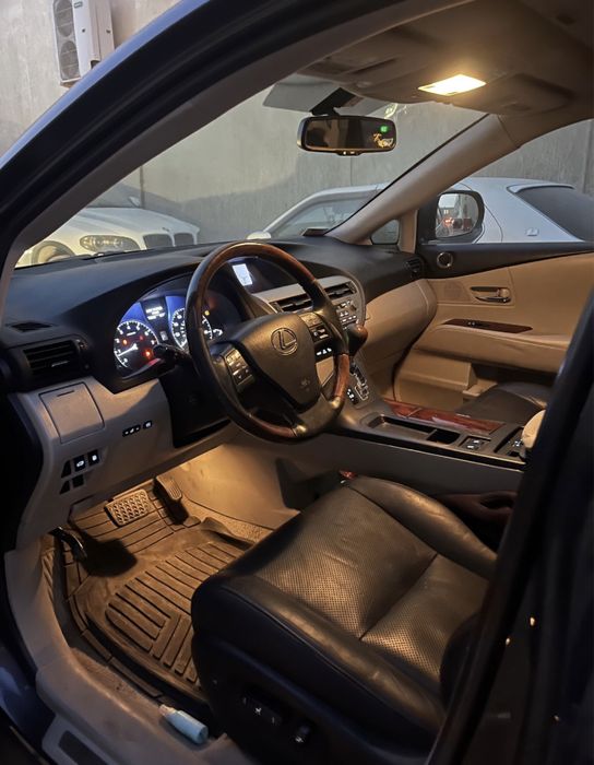 Детали салона Лексус Рх 350 Lexus Rx 350