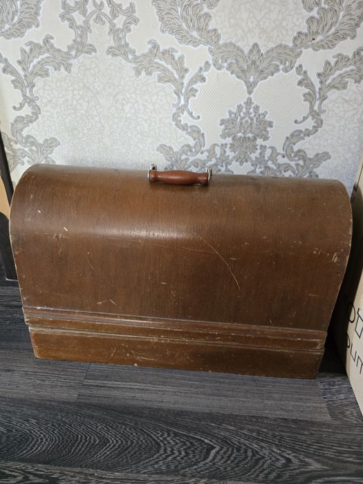 Ручная швейная машинка