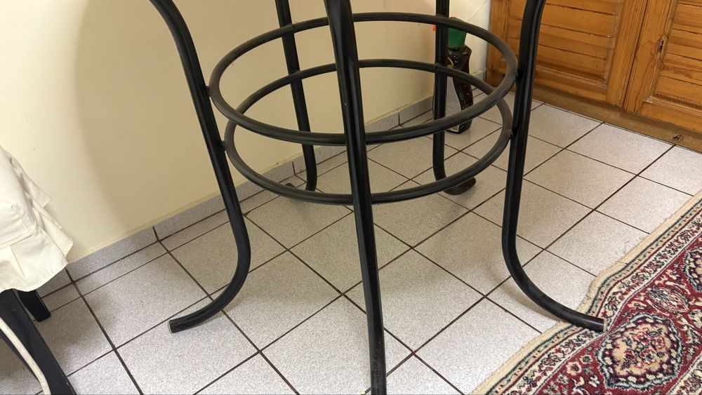 Спешно!!!Кръгла маса метална