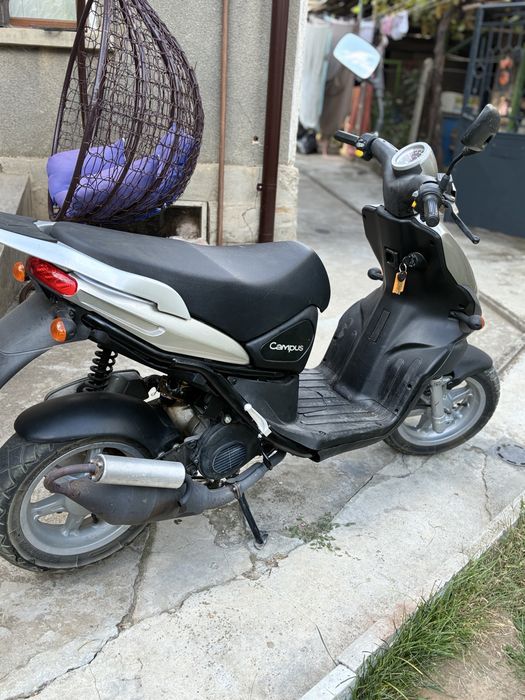 Renault  скутер 50 кубика.