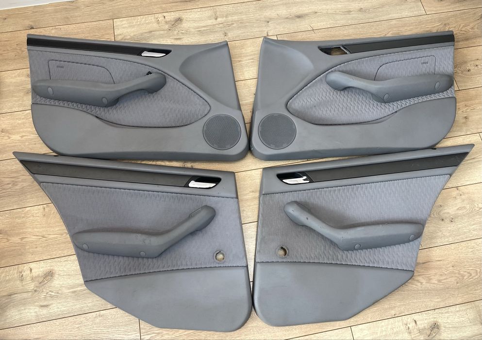 Дверные карты на бмв Е46