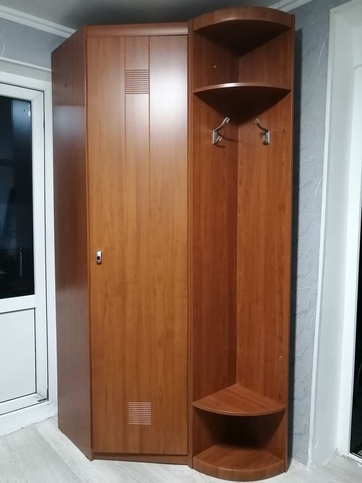 Продам прихожую, 5 позиций