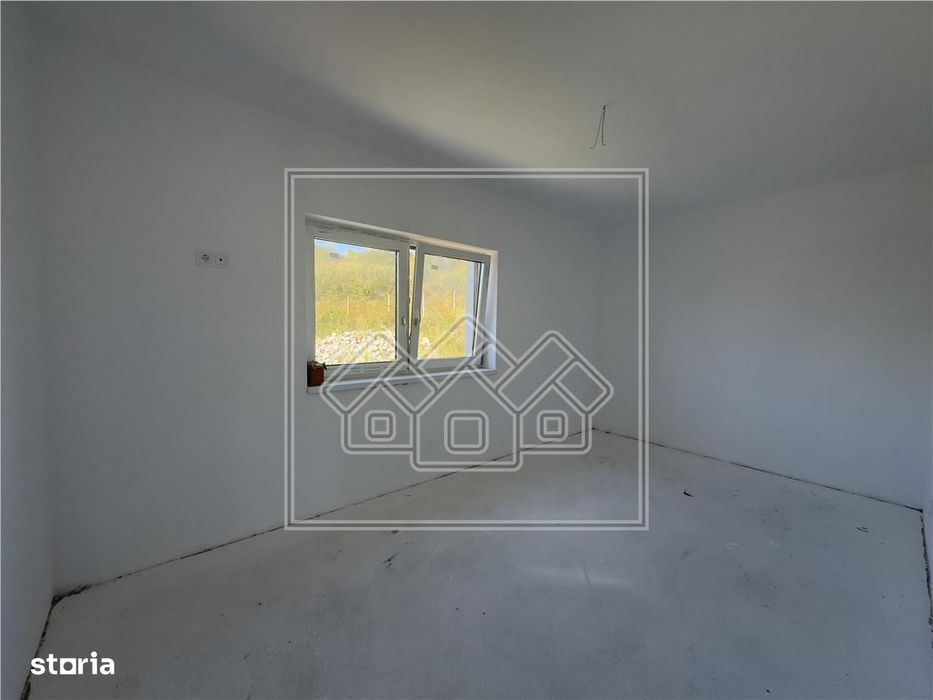 Penthouse  intabulat, 3 camere, balcon, dressing