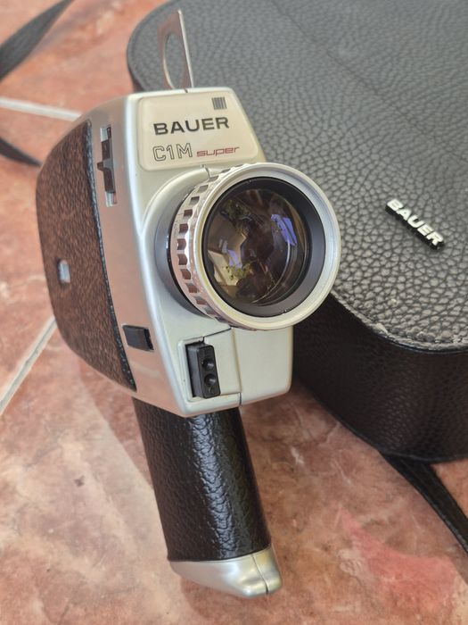 Camera filmat Bauer C1M