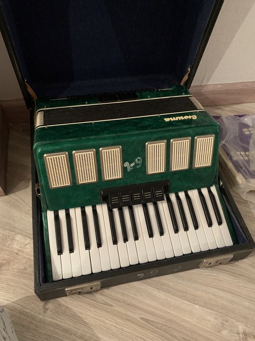 Аккардион новый в чехле