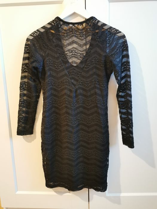 Рокли къси, дантела, на точки, вталена двуцветна