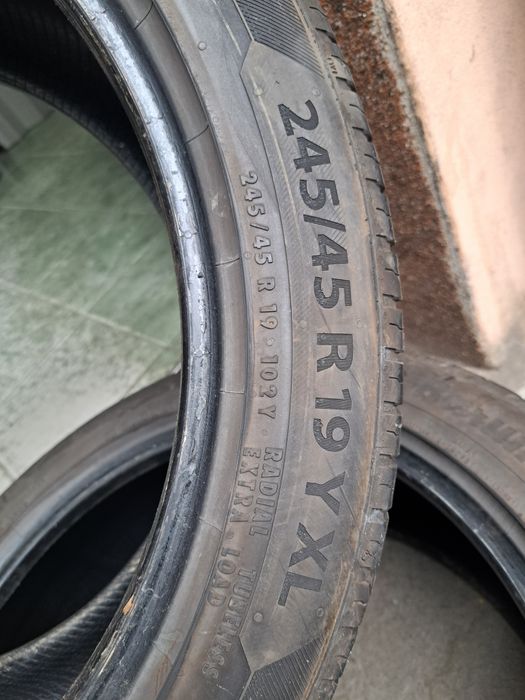 2 anvelope 245/45 R19 Barum