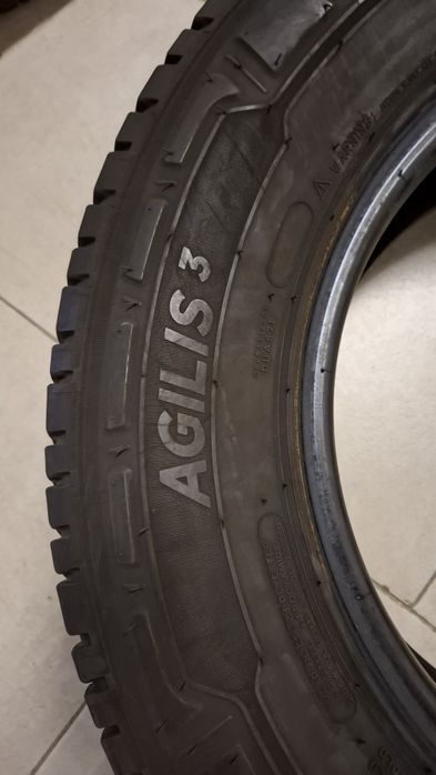 2бр летни бусови гуми Michelin 235 65 16С
