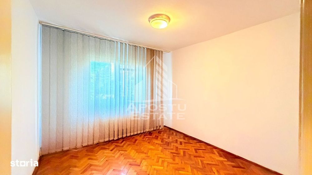 Apartament cu 3 camere de vanzare, Zona Complex Studentesc, Timisoara