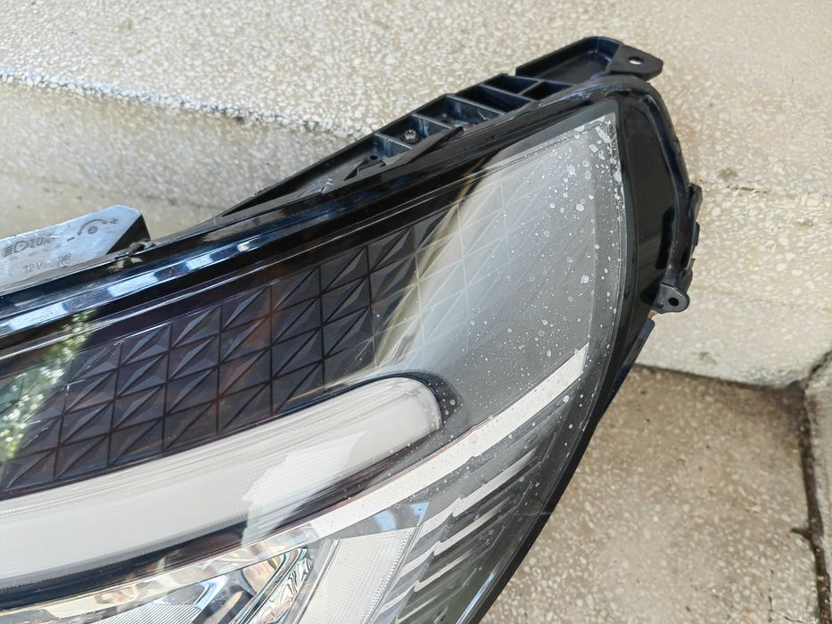 Фар Renault Clio 5 LED 19-23г. Ляв / Фар Рено Клио 5 Оригинален