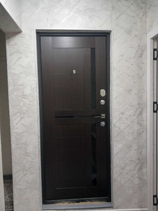 Fruzne massiv Navruz to'yxona yonida 2 xonali uy sotiladi