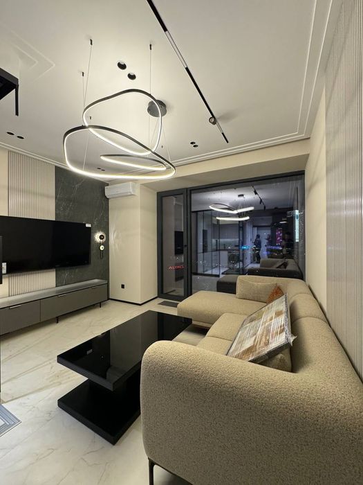 NRG U-Tower Продается 2 комнатая квартира ремонт Дружба народов