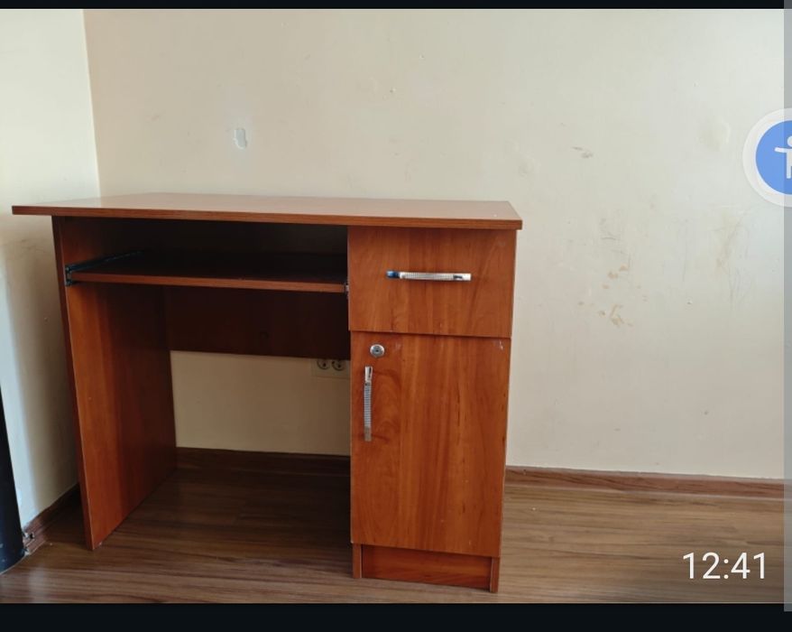 Письменный стол,