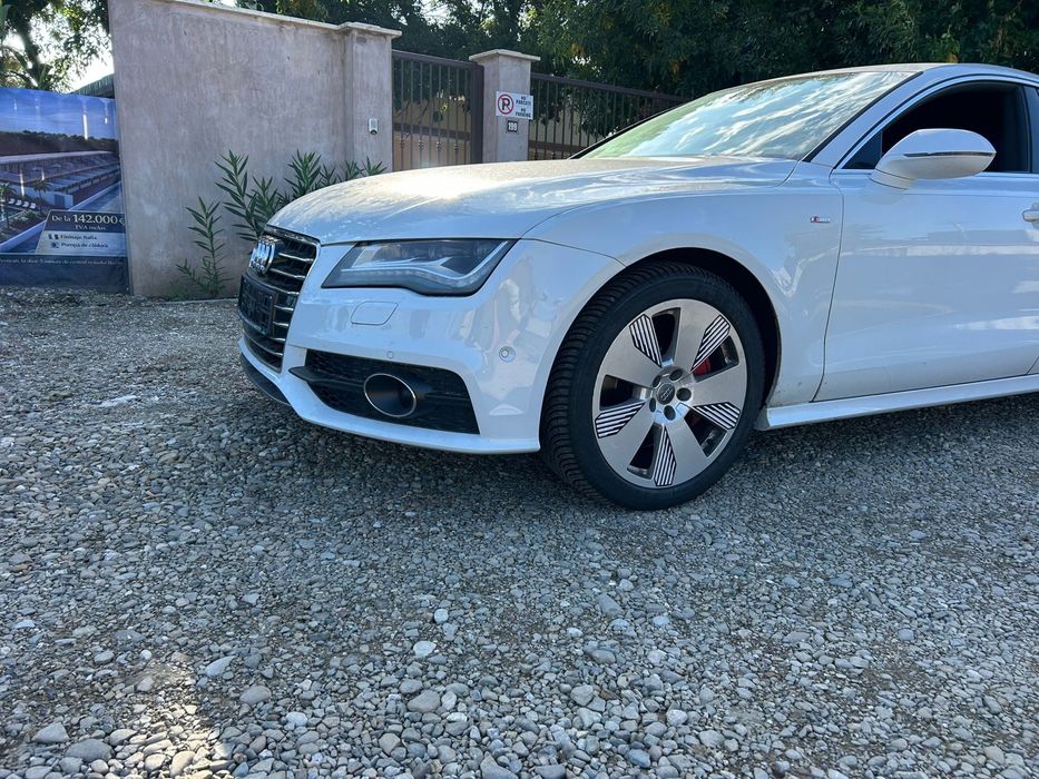 Aripă dreapta față Audi A7 2013