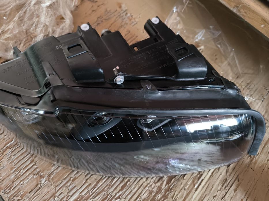 Фарове Ауди А4 Б6 Тъмни Лупи Нови ДЕПО Audi A4 B6  Затъмнени Черни