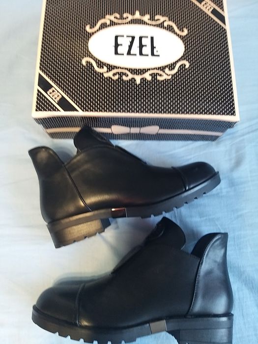 Дамски боти - номер 40