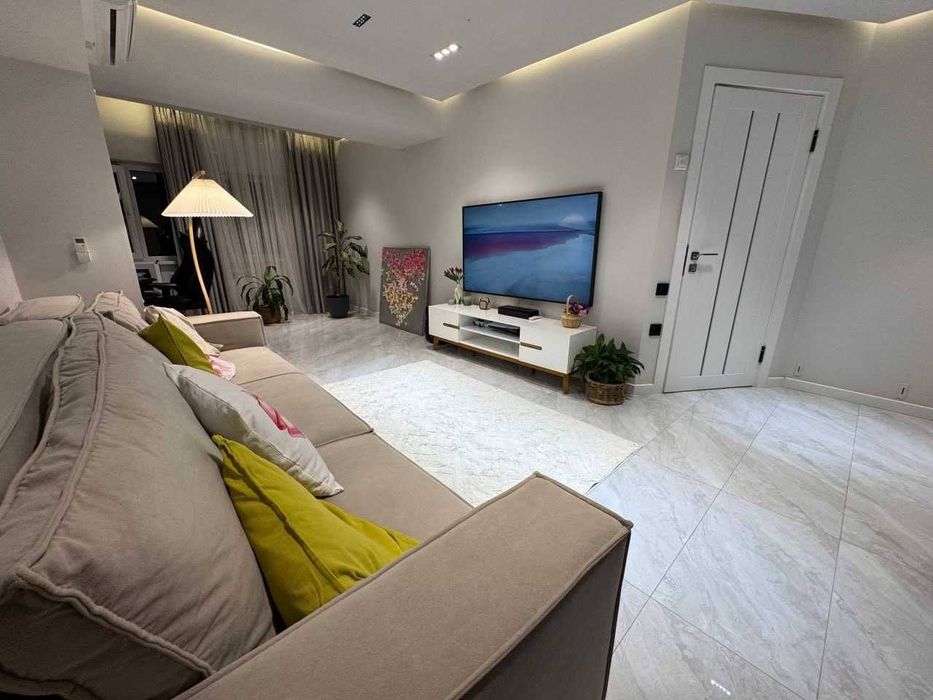 Алайский  2/9/9 квартира евро,Ц2 центр