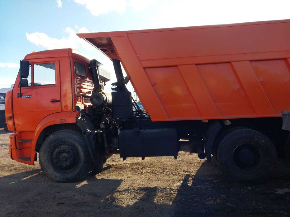 Продам самосвал камаз