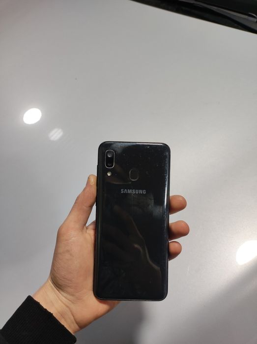 Samsung A20 32 xotira