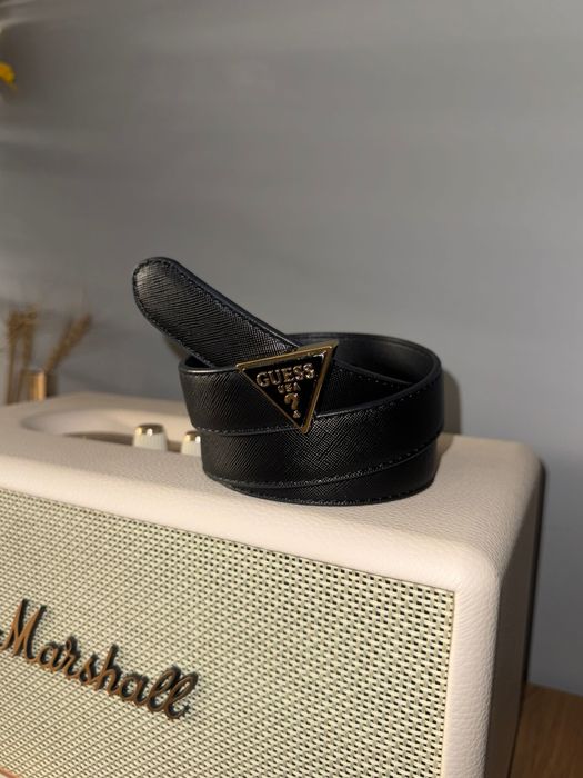 колан Guess оригинален