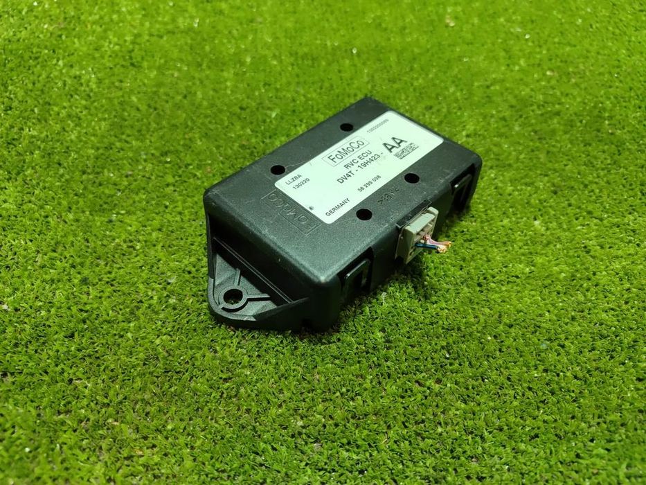 MODUL CONTROL CAMERA SPATE FORD KUGA 2.0 DIESEL 2013 COD OEM DV4T-19H423-AA / 58299098 / SUV / 2012-2019