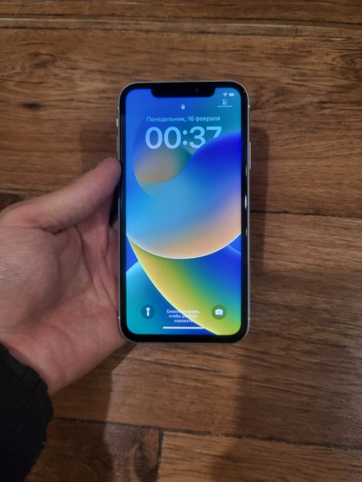 Телефон iPhone xr срочно срочно