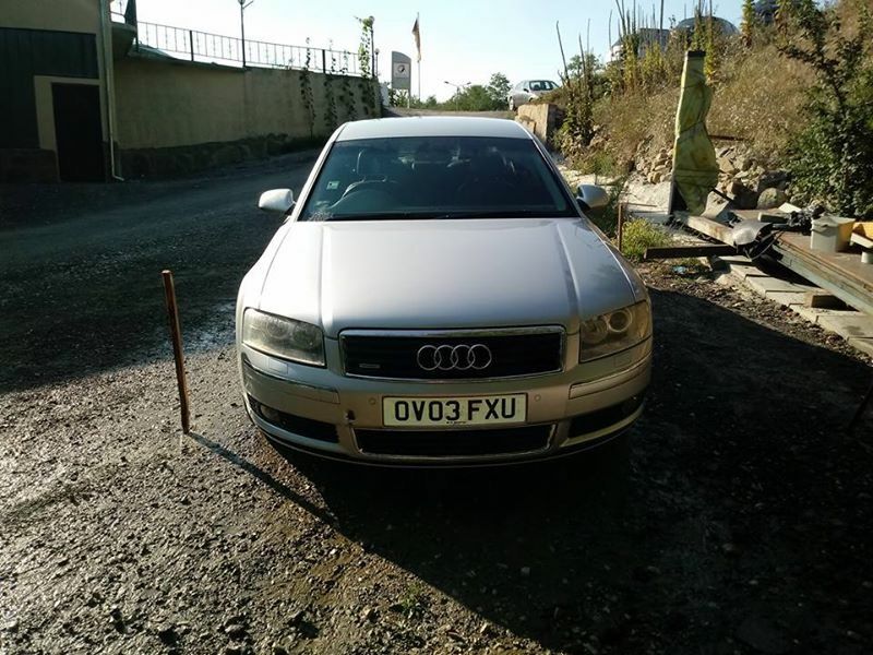 Ауди А8 д3 4.2 на части